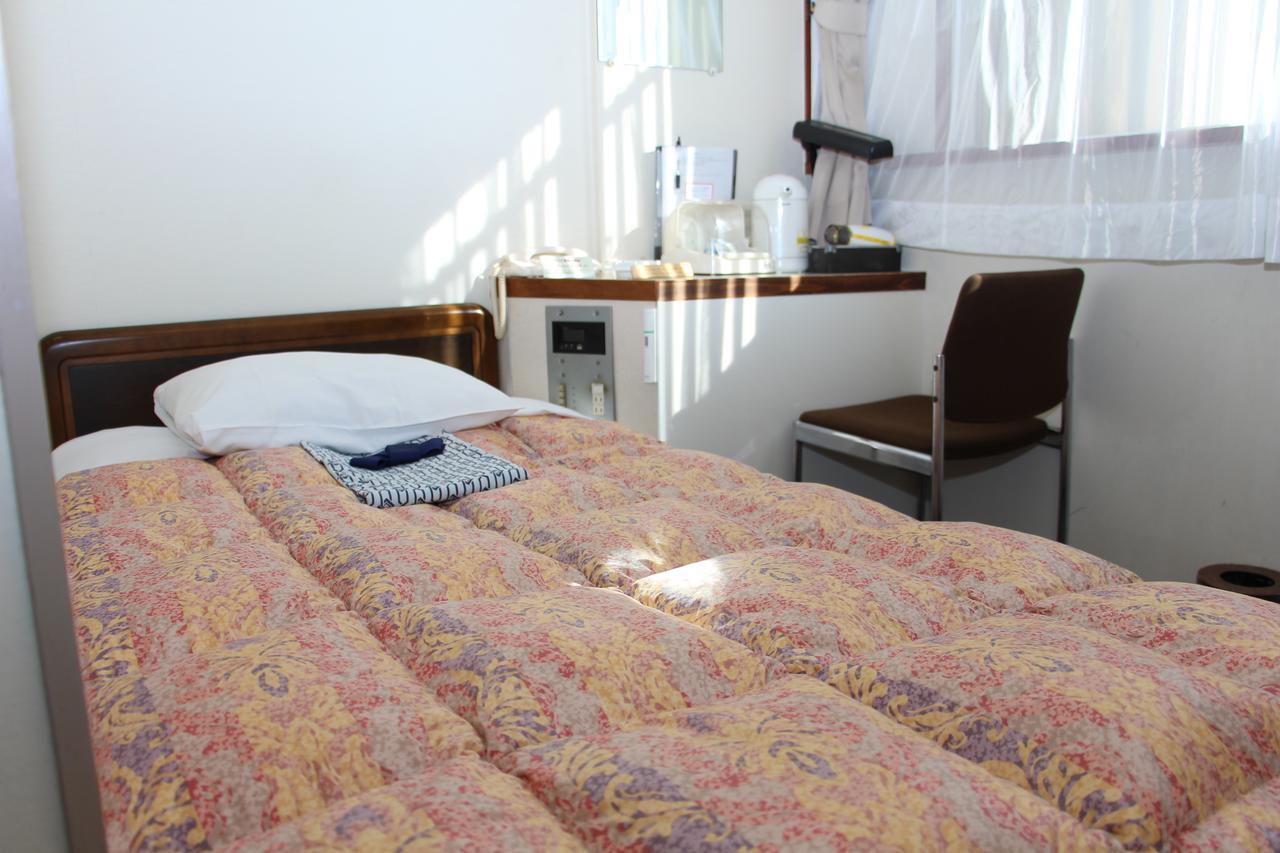 Station Hotel Shingu Bagian luar foto